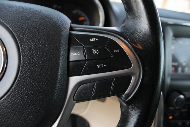 2020 Jeep Grand Cherokee Laredo