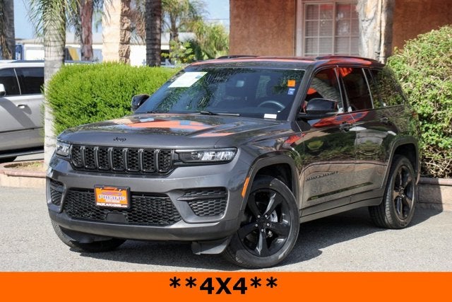 2023 Jeep Grand Cherokee Altitude