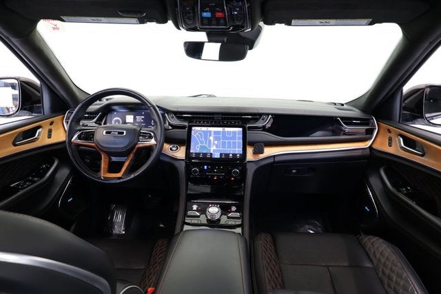2022 Jeep Grand Cherokee Summit