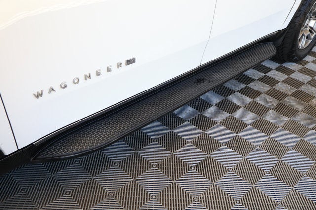 2023 Jeep Wagoneer L Base