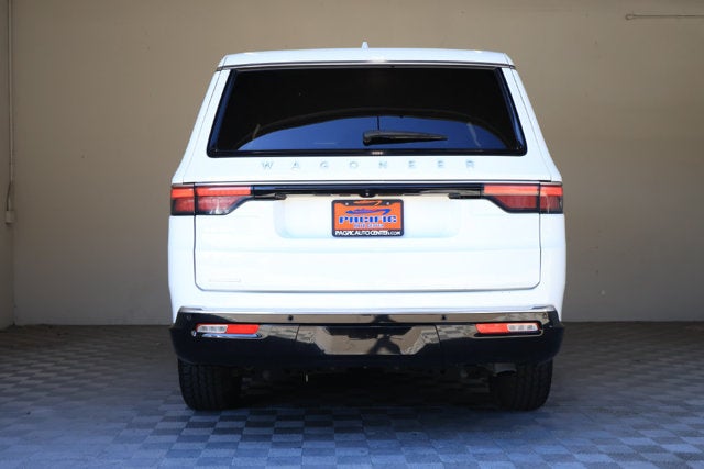 2023 Jeep Wagoneer L Base