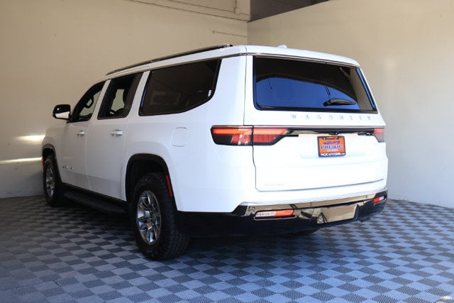2023 Jeep Wagoneer L Base