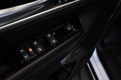 2023 Jeep Wagoneer L Base