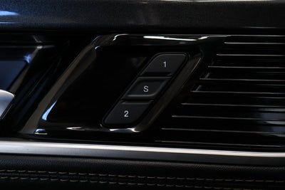 2023 Jeep Wagoneer L Base