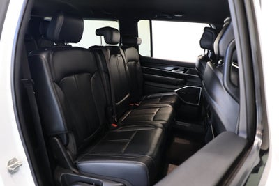 2023 Jeep Wagoneer L Base