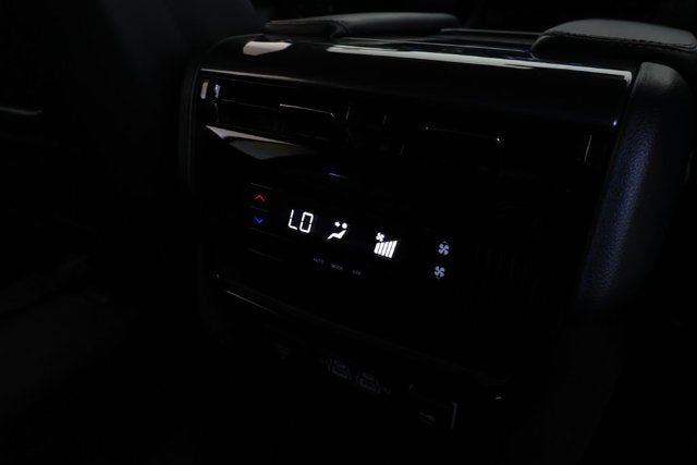 2023 Jeep Wagoneer L Base