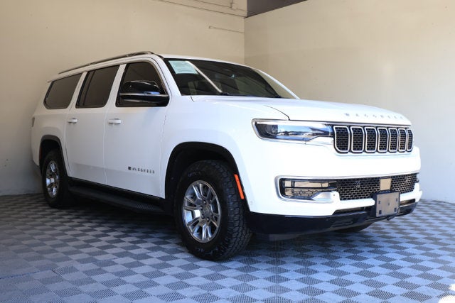 2023 Jeep Wagoneer L Base