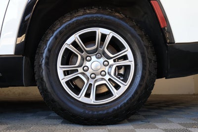 2023 Jeep Wagoneer L Base