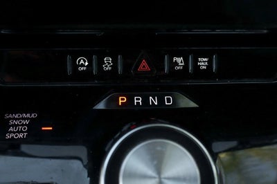 2023 Jeep Wagoneer Base