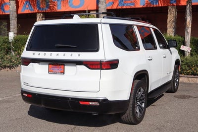 2023 Jeep Wagoneer Base