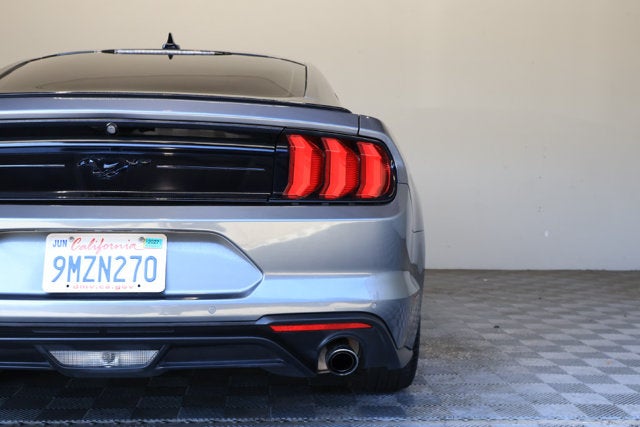 2022 Ford Mustang EcoBoost