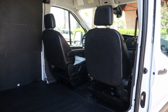 2023 Ford TRANSIT PASSENGER WAGON XLT