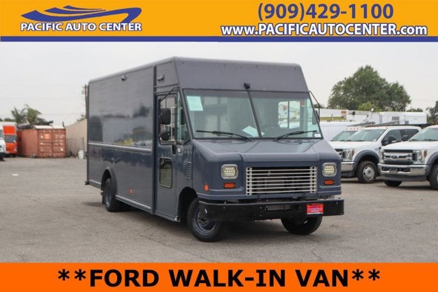 2019 Ford E-450SD Base