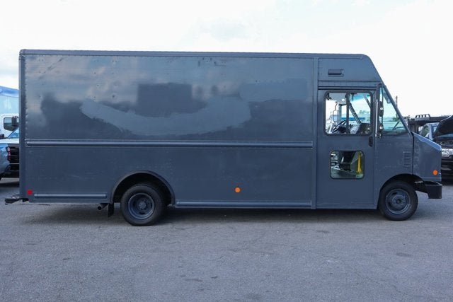 2019 Ford E-450SD Base