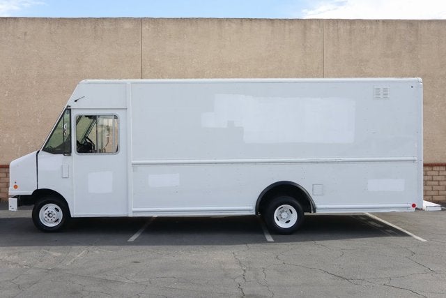 2016 Ford E-450SD Base