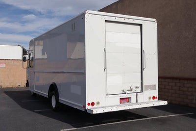 2016 Ford E-450SD Base