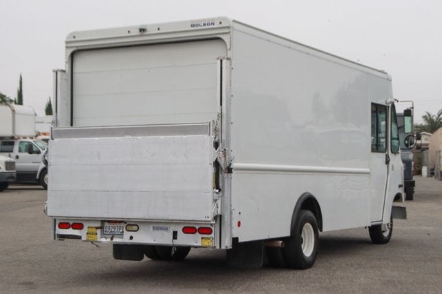 2013 Ford E-450SD Base