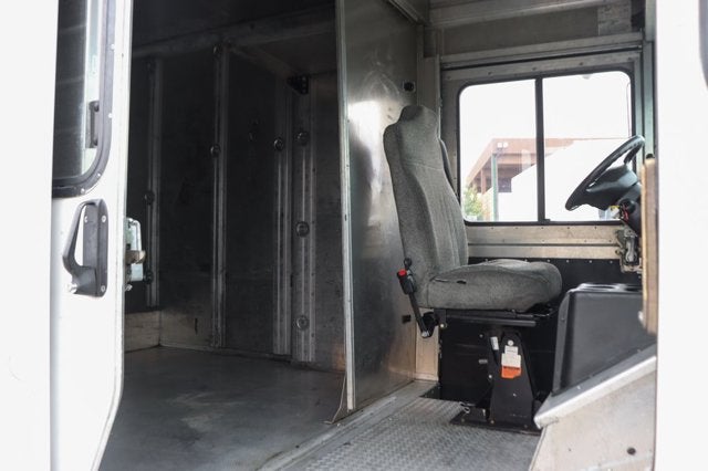 2013 Ford E-450SD Base
