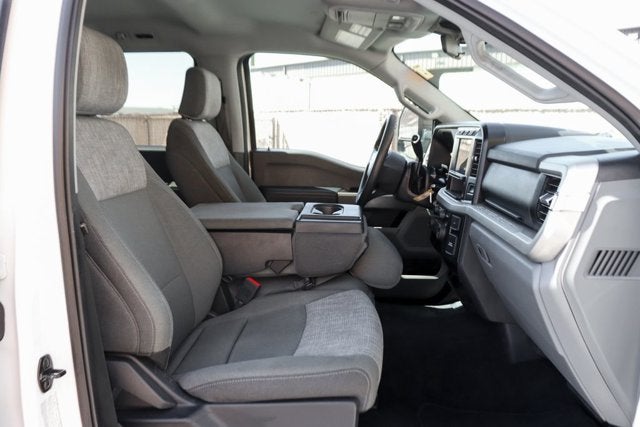 2023 Ford F-550SD XLT