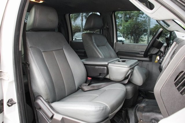 2012 Ford F-550SD XL