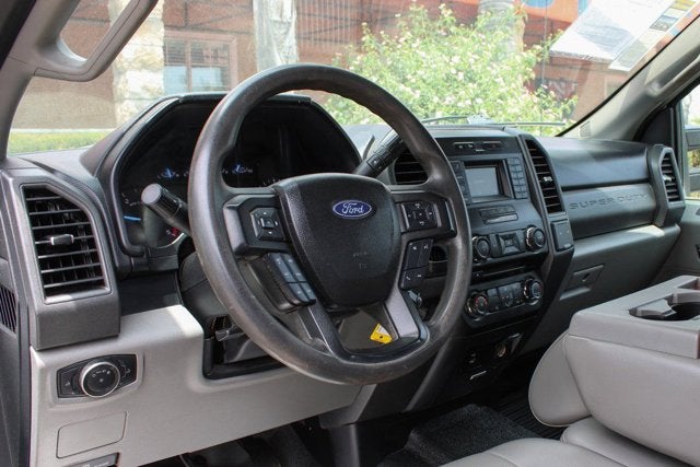 2017 Ford F-550SD XL