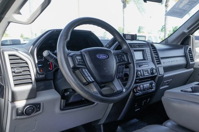 2017 Ford F-550SD XL