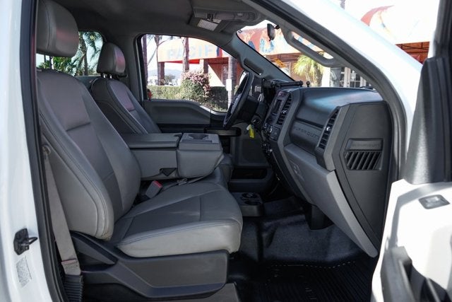 2017 Ford F-550SD XL