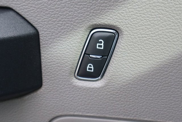 2022 Ford F-550SD XL