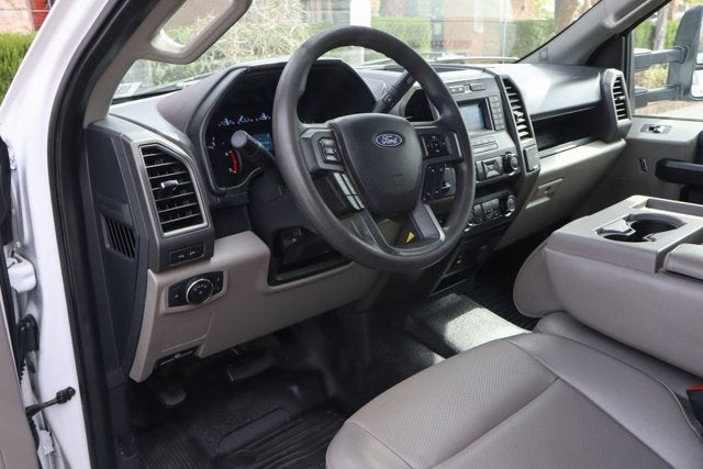 2022 Ford F-550SD XL