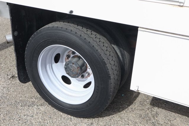 2022 Ford F-550SD XL
