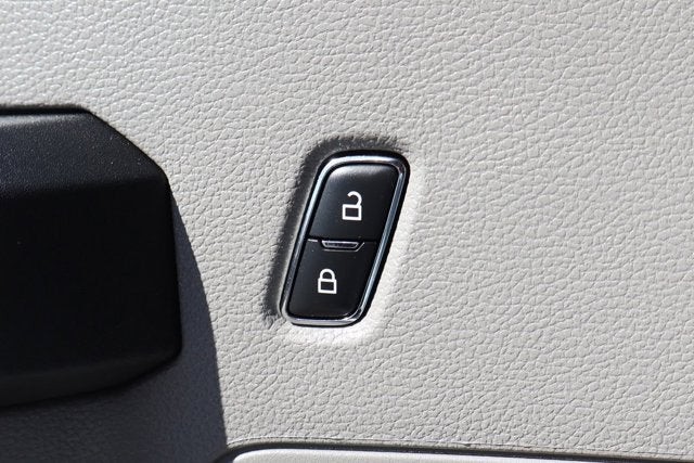 2022 Ford F-550SD XL