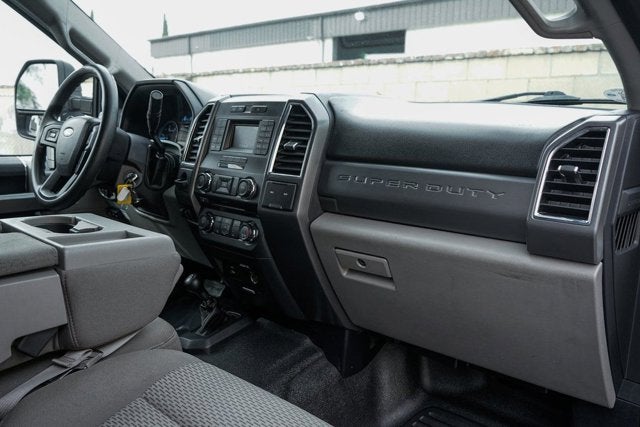 2017 Ford F-550SD XLT