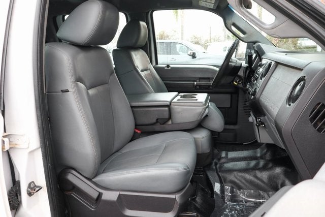 2011 Ford F-550SD XL