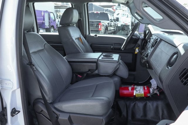 2016 Ford F-550SD XL