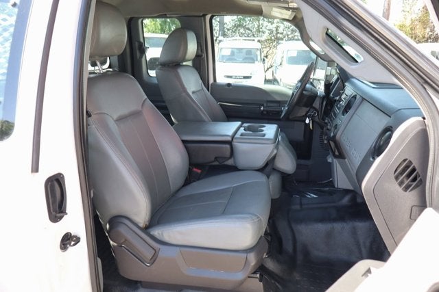 2016 Ford F-550SD XL