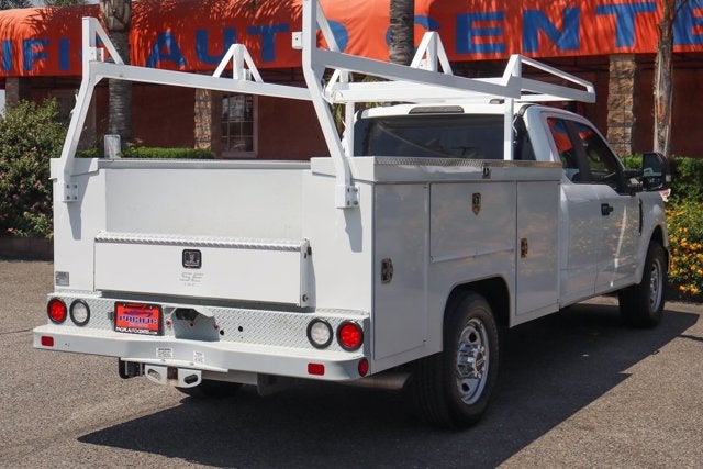 2022 Ford Super Duty F-350 SRW XL