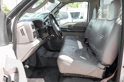 2001 Ford F-550SD XL