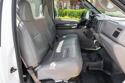 2001 Ford F-550SD XL