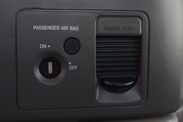 2001 Ford F-550SD XL