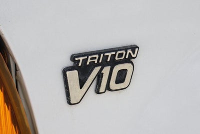 2001 Ford F-550SD XL