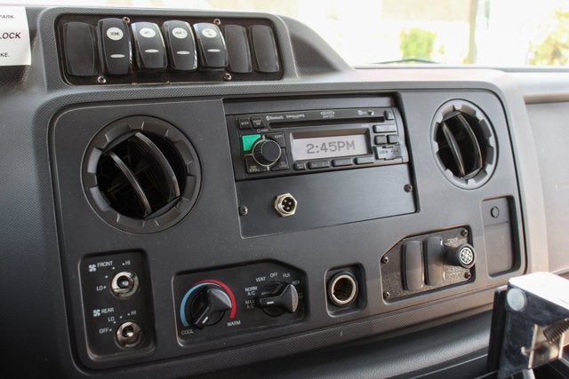 2012 Ford E-450SD Base