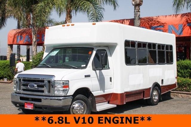 2012 Ford E-450SD Base