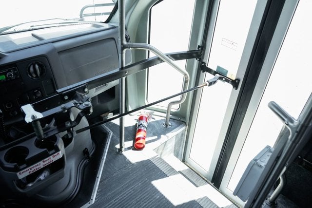 2013 Ford E-450SD Base