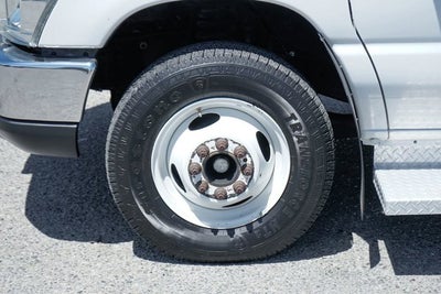 2013 Ford E-450SD Base
