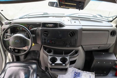2015 Ford E-450SD Base