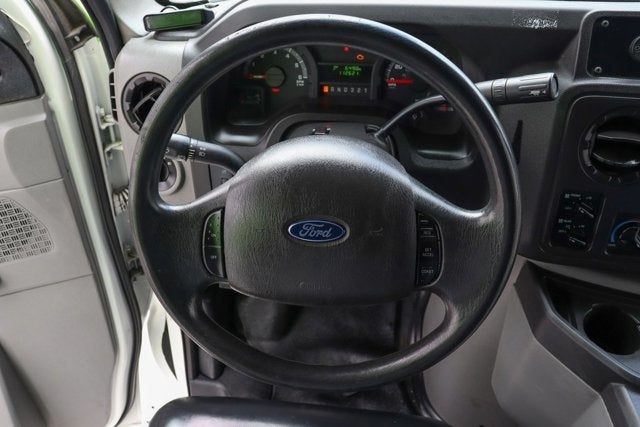 2015 Ford E-450SD Base