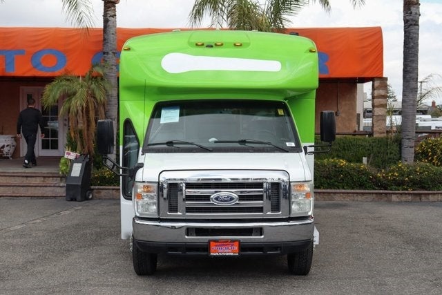 2015 Ford E-450SD Base
