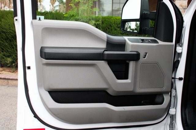 2022 Ford F-600SD XL