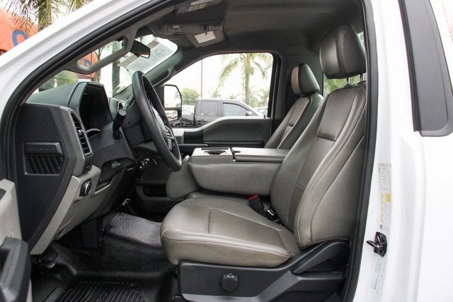 2022 Ford F-600SD XL