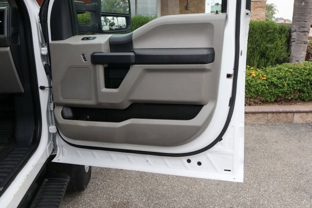 2022 Ford F-600SD XL